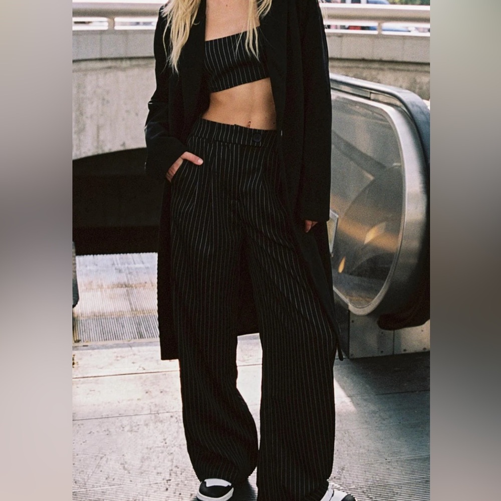 Princess Polly Huxley Set Black Stripe (long sweater not included)
